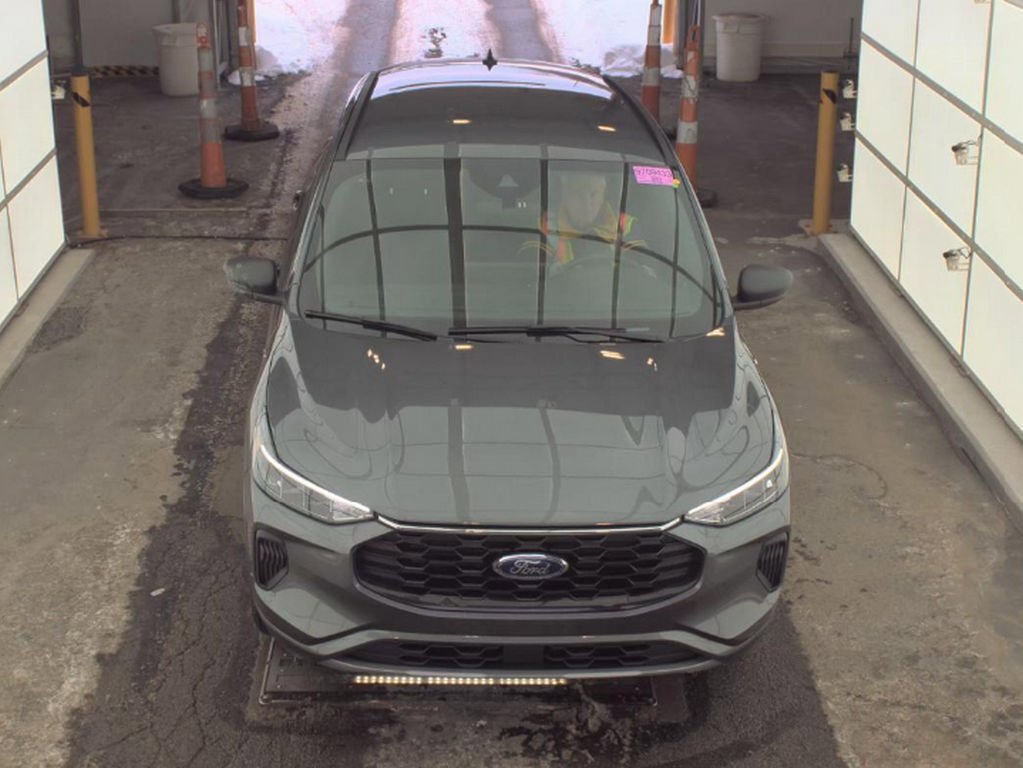 Used 2024 Ford Escape ST-Line w/ Tech Pack #1 image 2