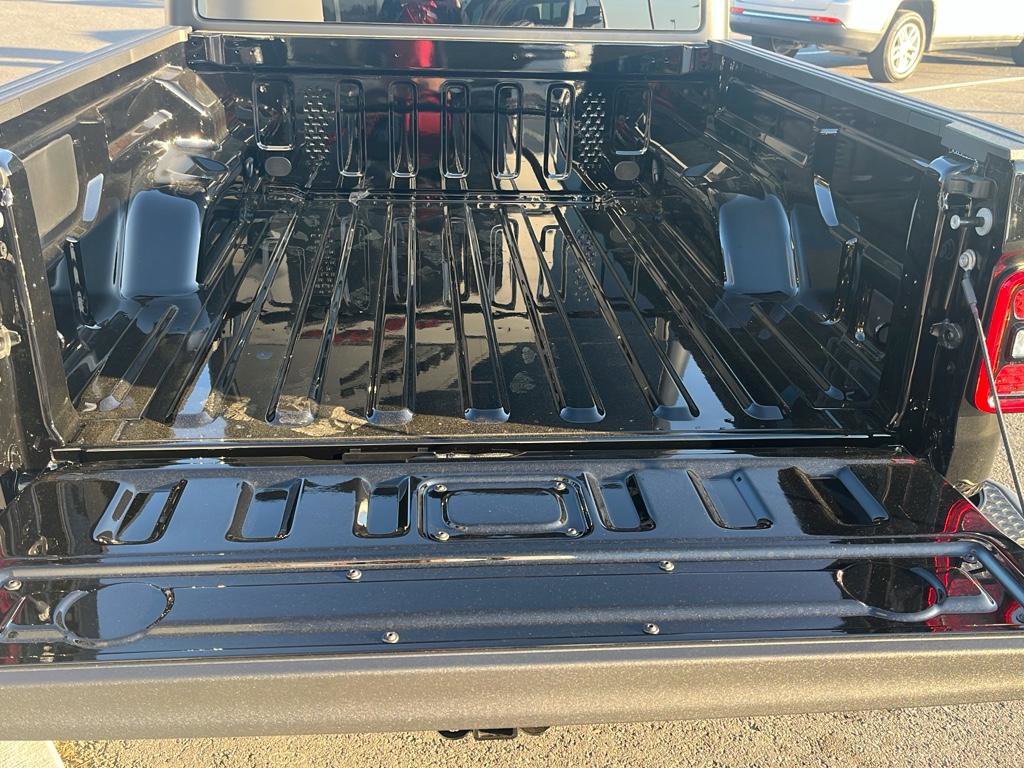 New 2025 Jeep Gladiator Willys image 8