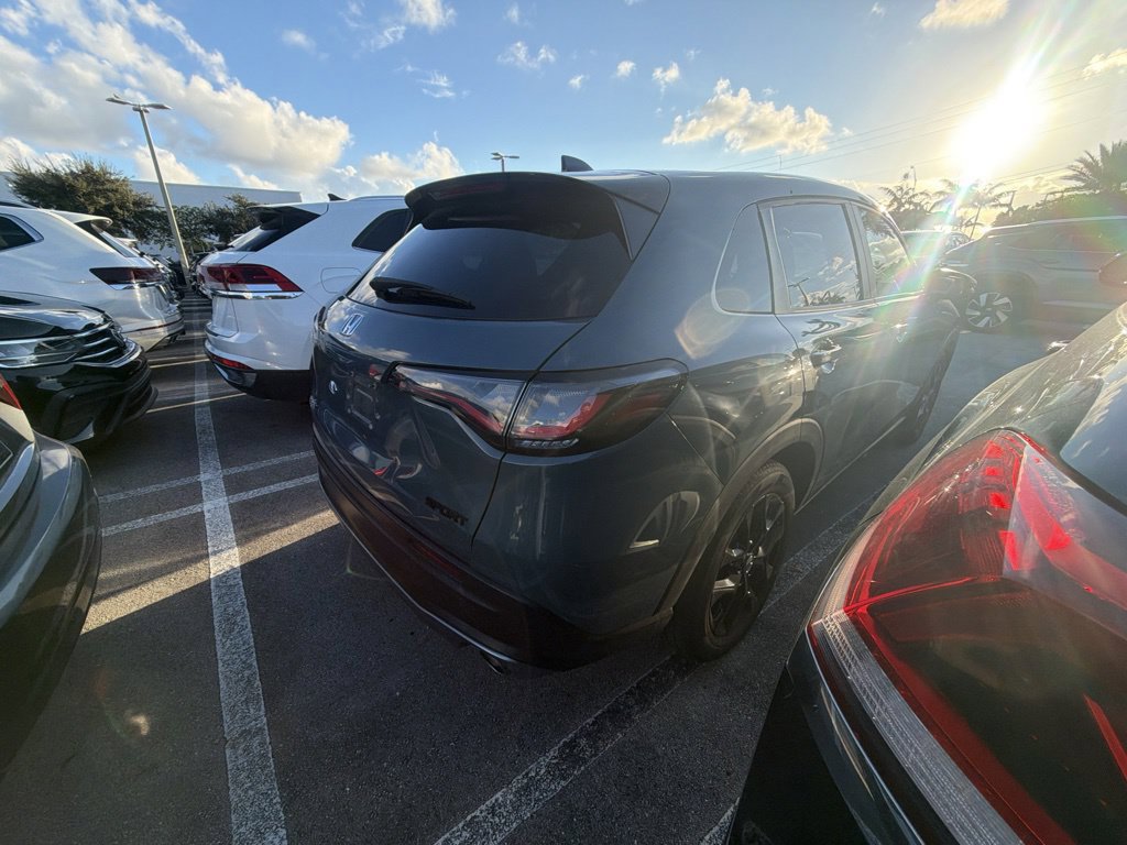 Used 2024 Honda HR-V Sport image 4