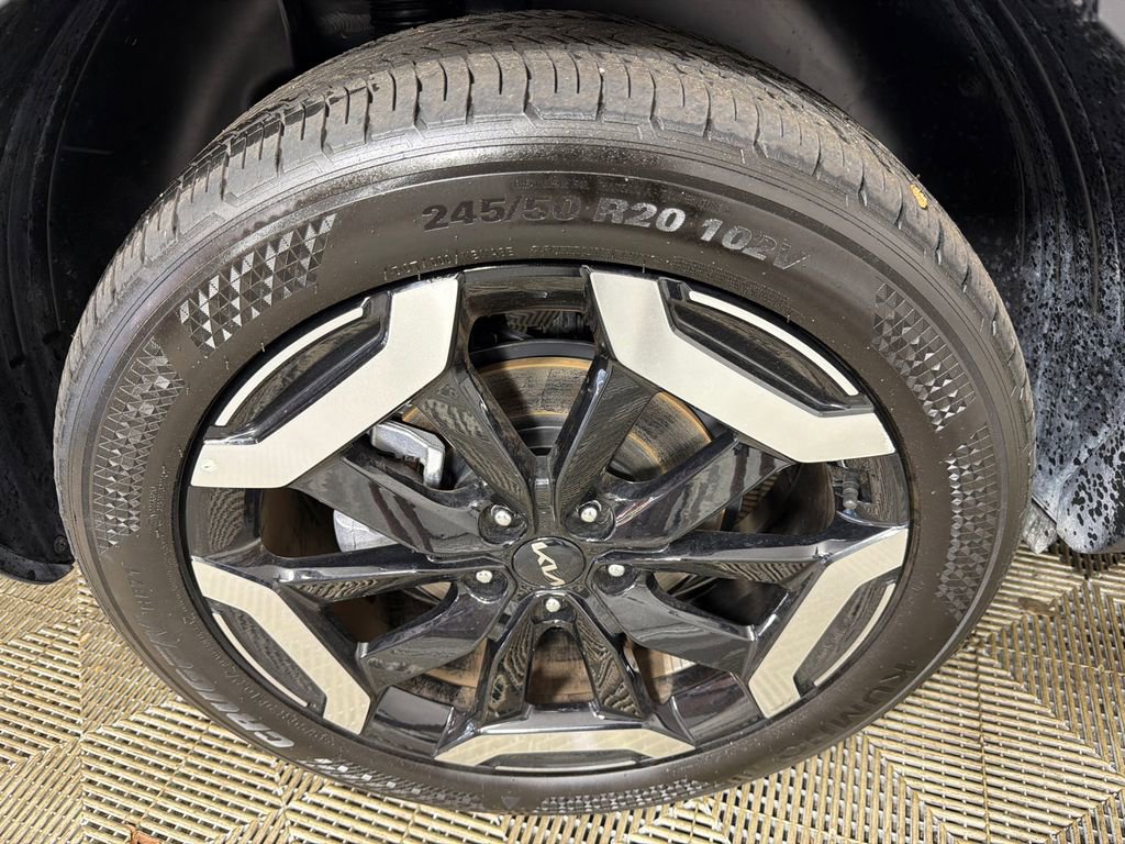 Used 2025 Kia Telluride S image 19