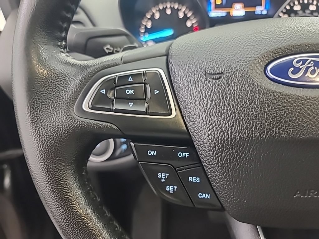Used 2017 Ford Escape Titanium AWD/4WD image 28