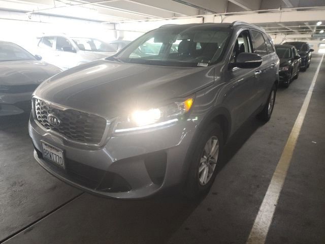 Used 2020 Kia Sorento LX w/ LX I4 Convenience Package image 4