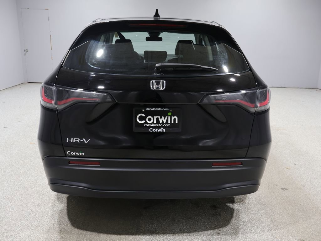 Used 2023 Honda HR-V LX image 3
