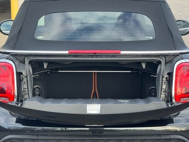 Used 2023 MINI Cooper S w/ Signature Upholstery Package image 37