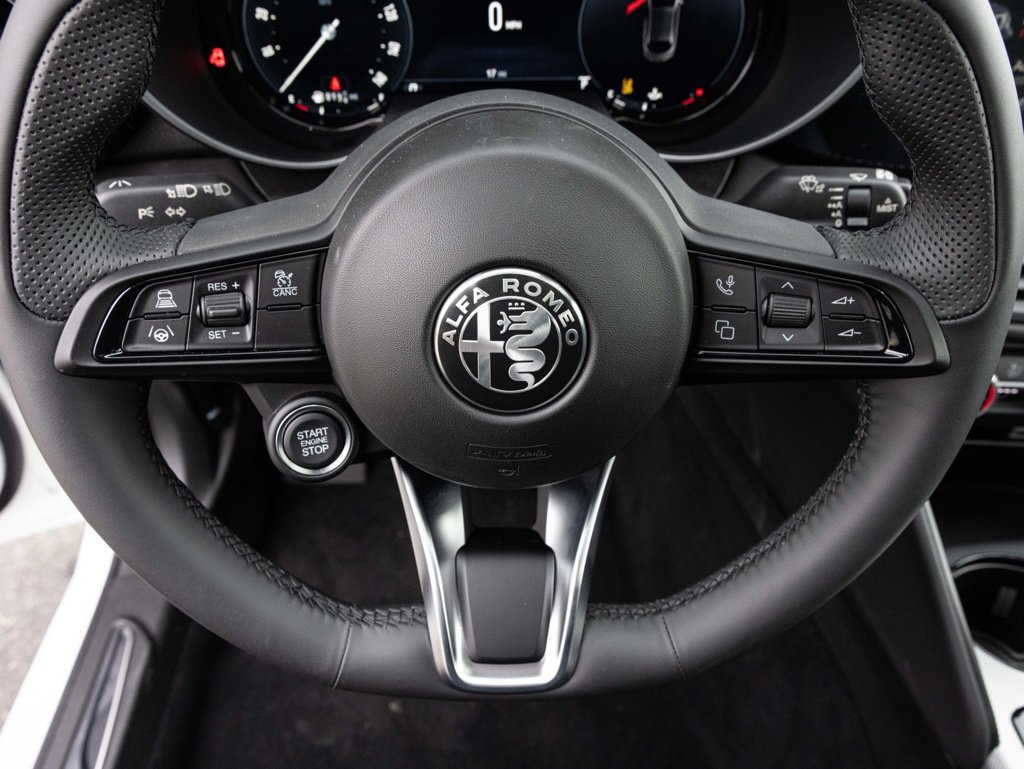 New 2026 Alfa Romeo Giulia AWD w/ Driving Assist Package image 29