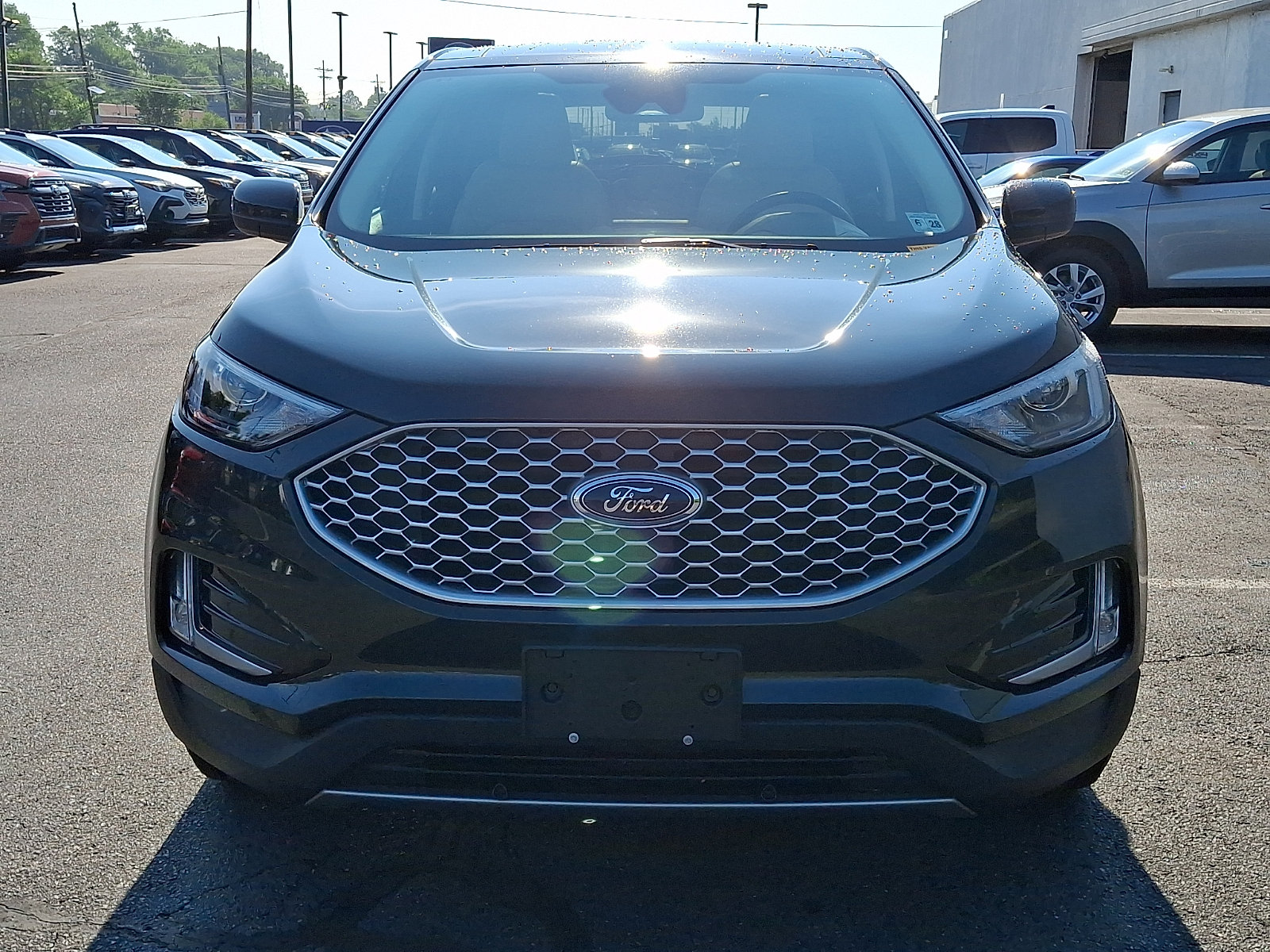 Certified 2023 Ford Edge SEL w/ Convenience Package AWD/4WD image 2