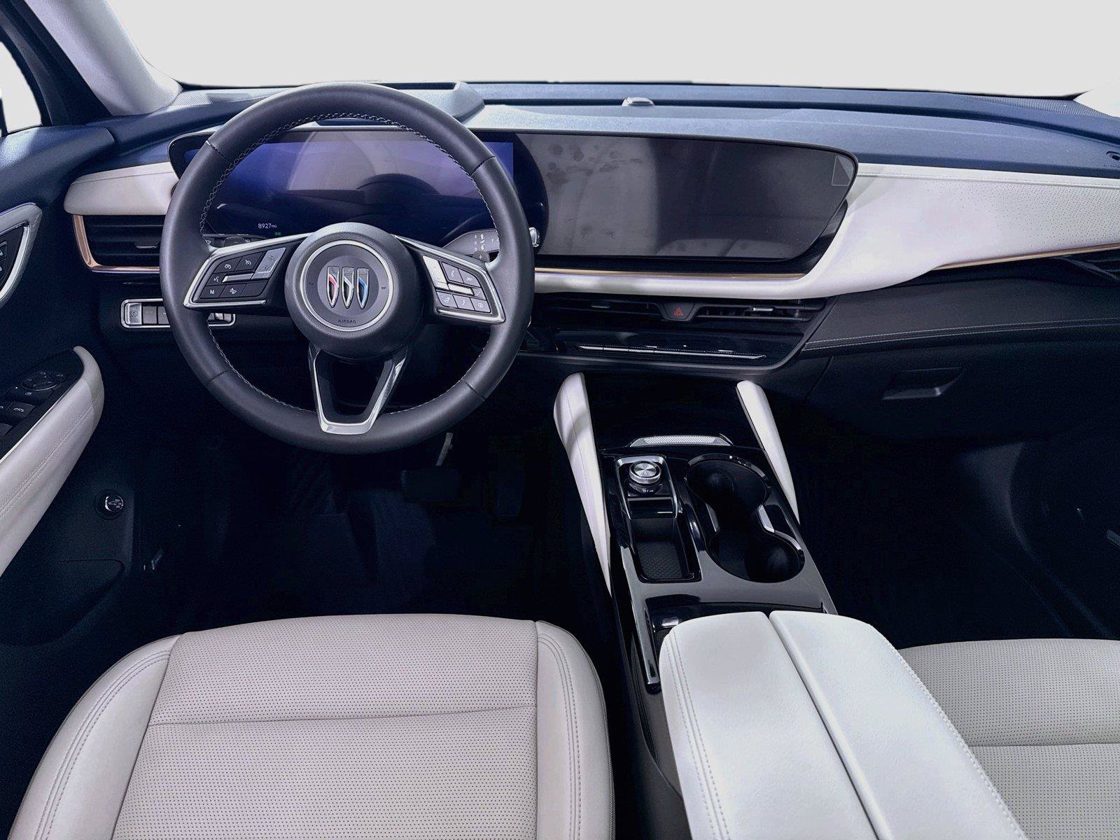 Used 2024 Buick Envision Avenir AWD/4WD image 2