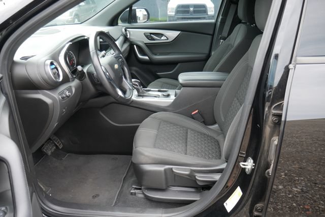 Used 2020 Chevrolet Blazer L FWD image 2