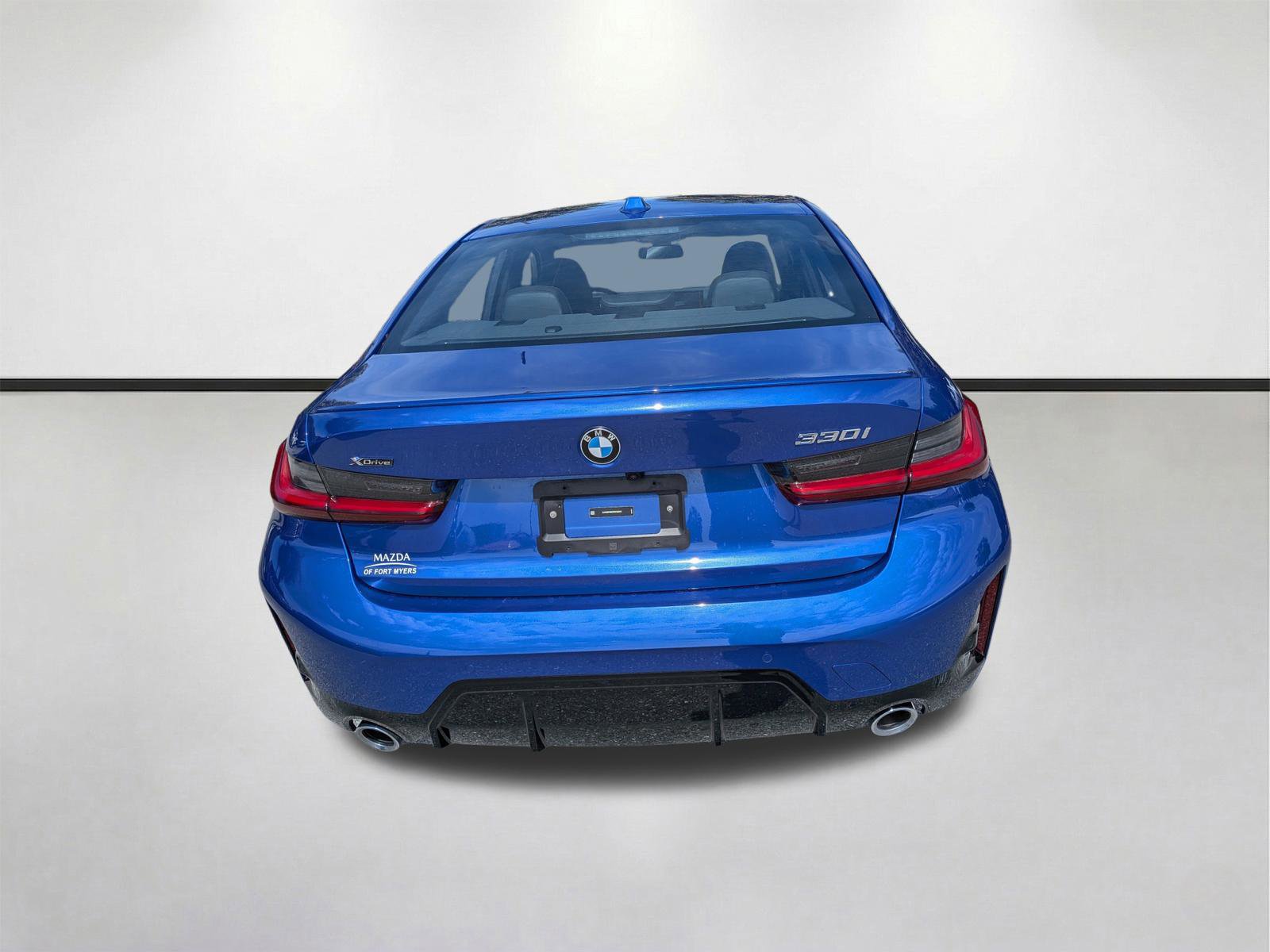 Used 2026 BMW 330i xDrive Sedan w/ M Sport Package AWD/4WD image 5