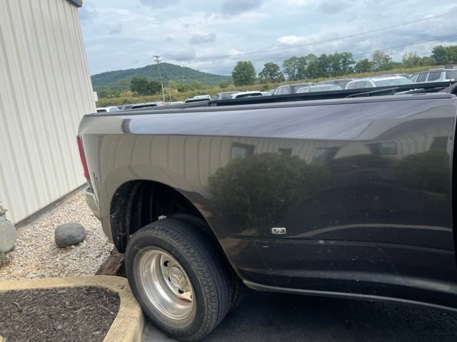 Used 2025 RAM 3500 Big Horn AWD/4WD image 9