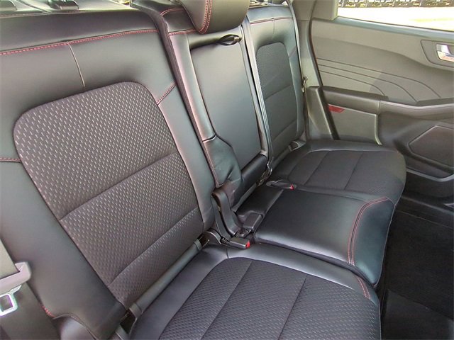 Used 2025 Ford Escape ST-Line w/ Equipment Group 301A image 33