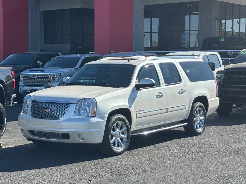 Used 2013 GMC Yukon XL Denali AWD/4WD image 1