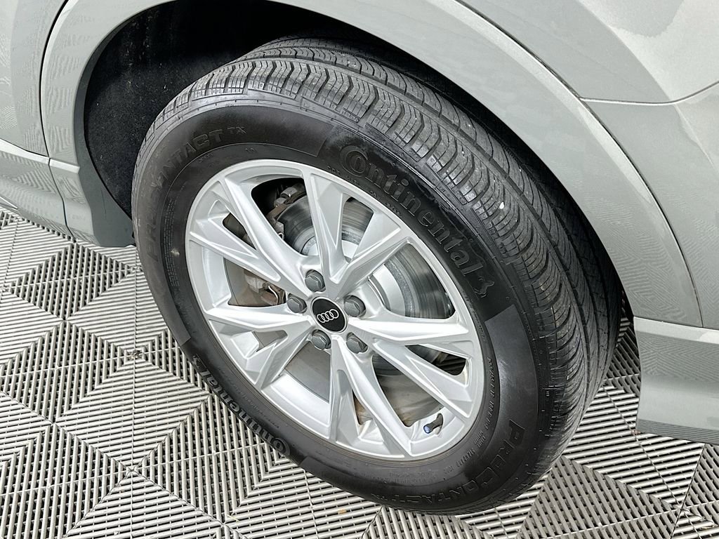Used 2023 Audi Q3 2.0T Premium Plus AWD/4WD image 37