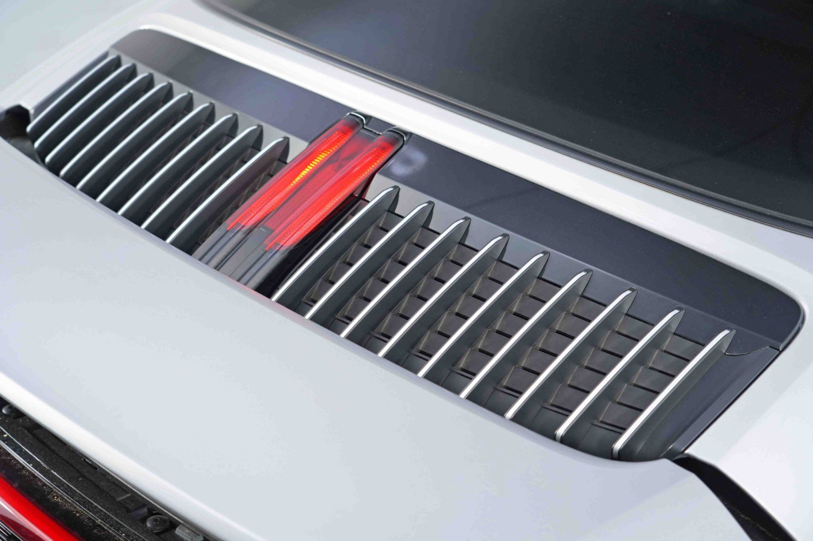 Used 2024 Porsche 911 Targa 4 w/ Premium Package image 53