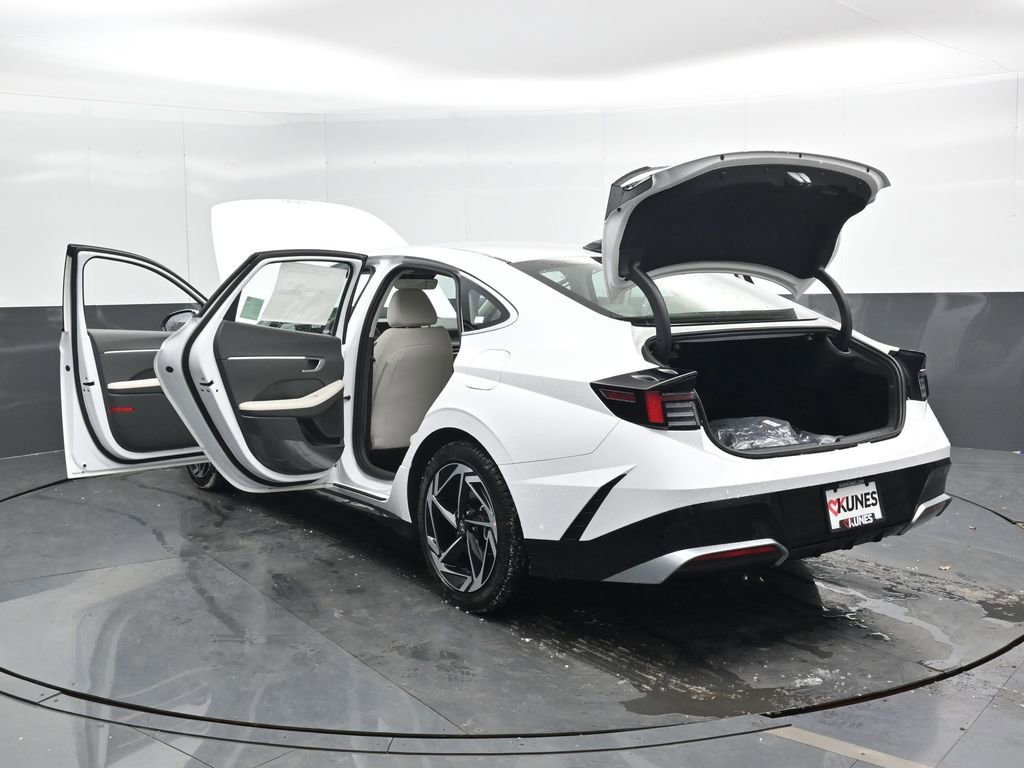 New 2026 Hyundai Sonata SEL FWD image 52