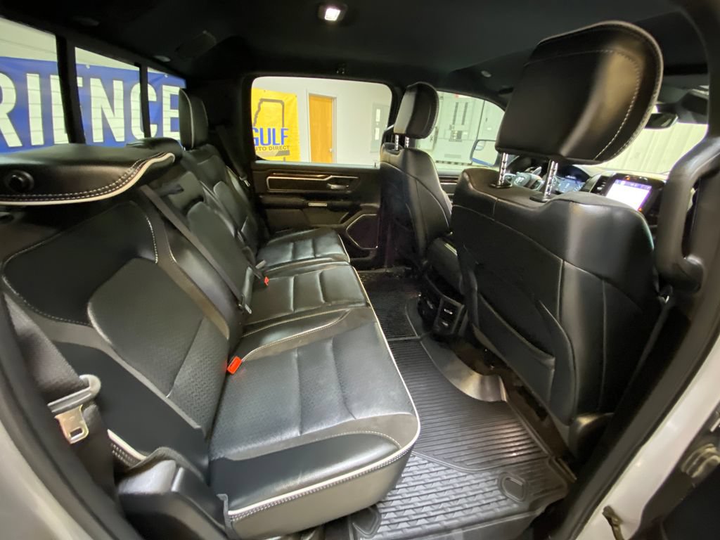 Used 2025 RAM 1500 Laramie AWD/4WD image 30