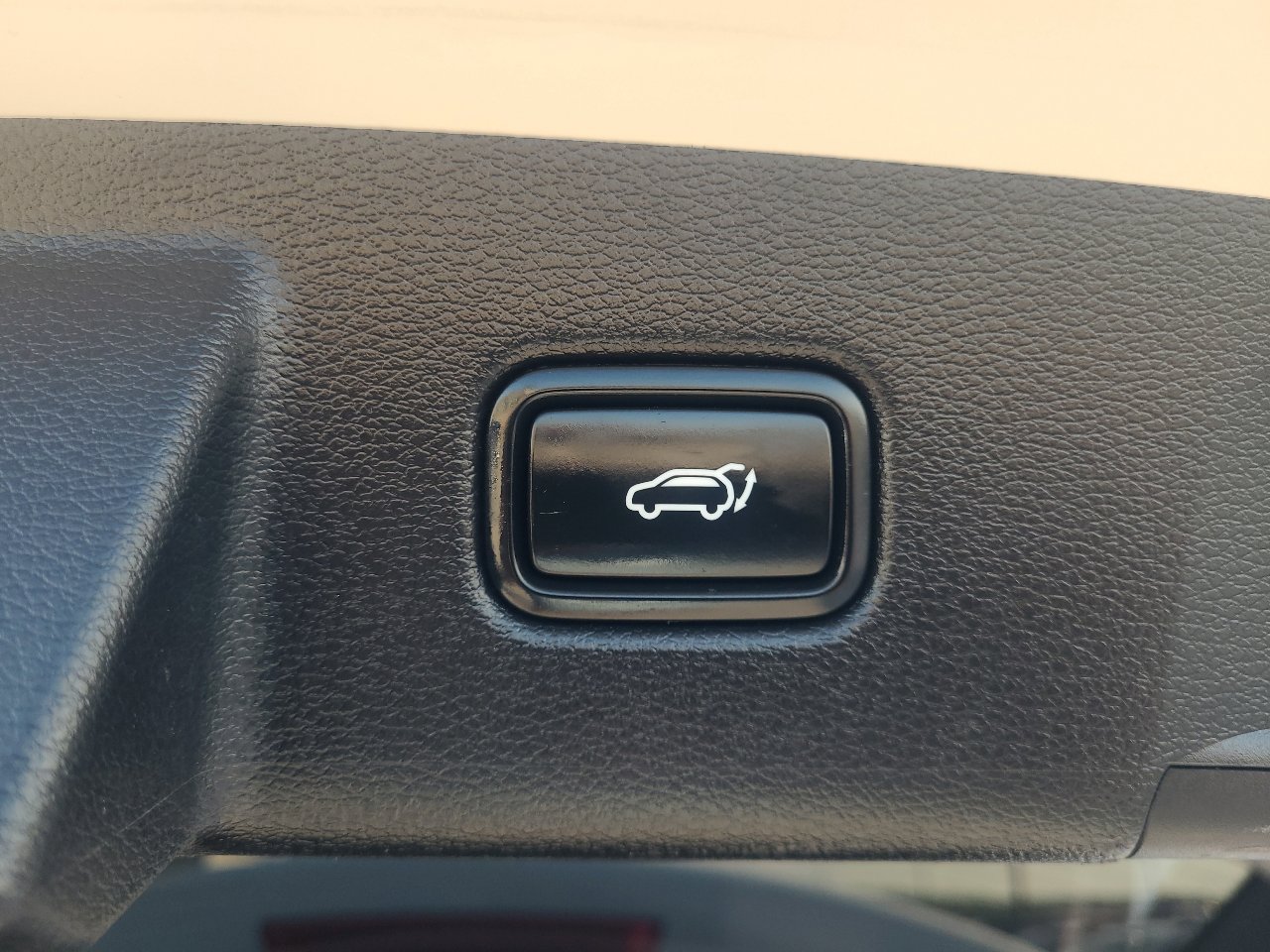 Used 2022 Kia Telluride EX w/ EX Premium Package image 11