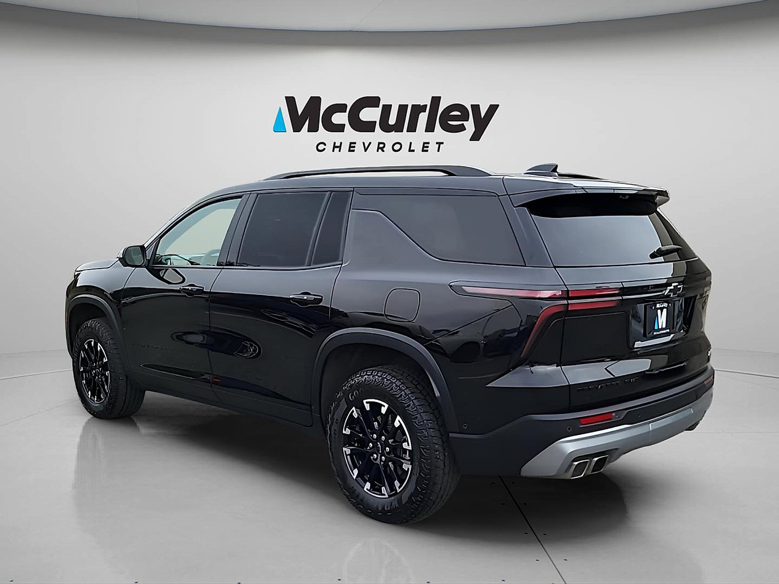 Used 2024 Chevrolet Traverse Z71 w/ Enhanced Driving Package AWD/4WD image 5