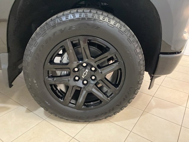 New 2026 Chevrolet Silverado 1500 Custom w/ Turbomax Blackout Package image 30