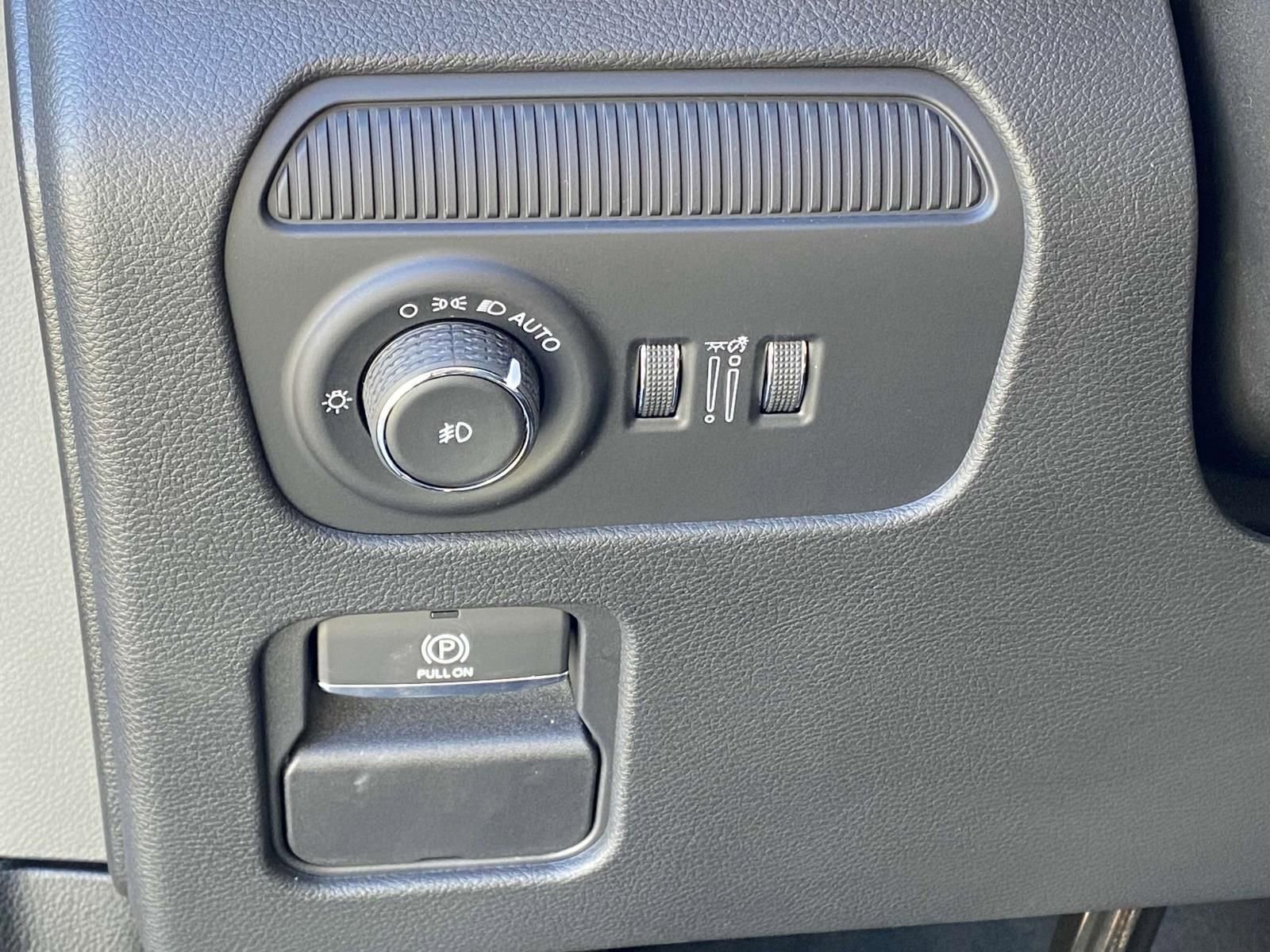 New 2025 Jeep Wagoneer Series II AWD/4WD image 19