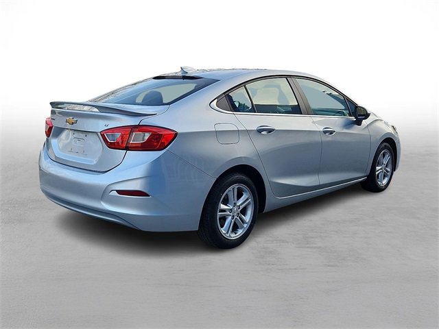 Used 2018 Chevrolet Cruze LT w/ Convenience Package image 6
