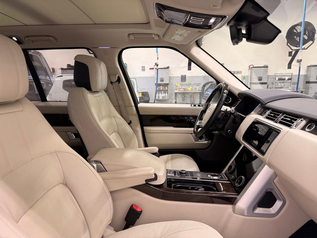 Used 2021 Land Rover Range Rover Westminster Edition image 30