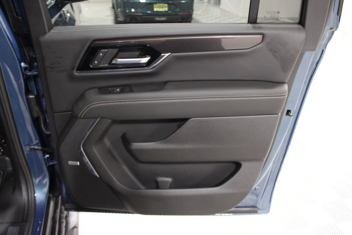 New 2026 GMC Yukon XL Elevation w/ Elevation Premium Package AWD/4WD image 30