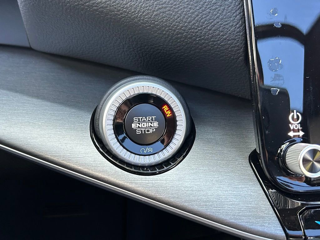 New 2025 Jeep Wagoneer Series III w/ Quick Order Package 25C Super image 49