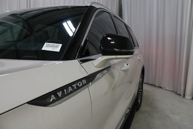 Used 2020 Lincoln Aviator Reserve w/ Elements Package Plus AWD/4WD image 35