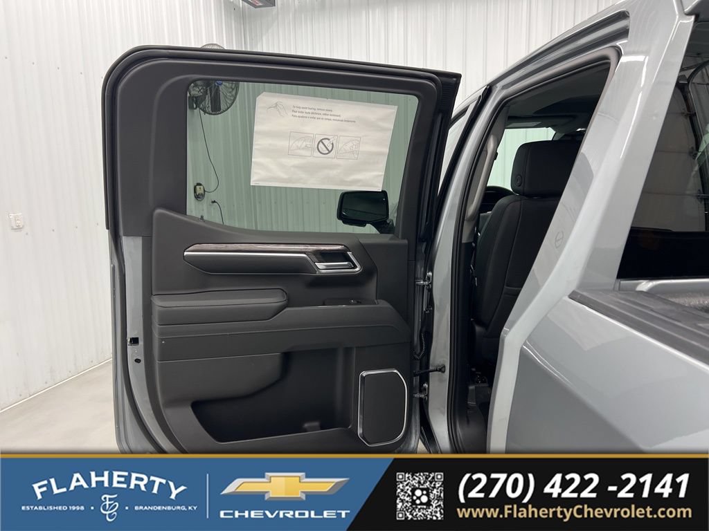 New 2026 Chevrolet Silverado 1500 LTZ w/ LTZ Premium Package AWD/4WD image 10