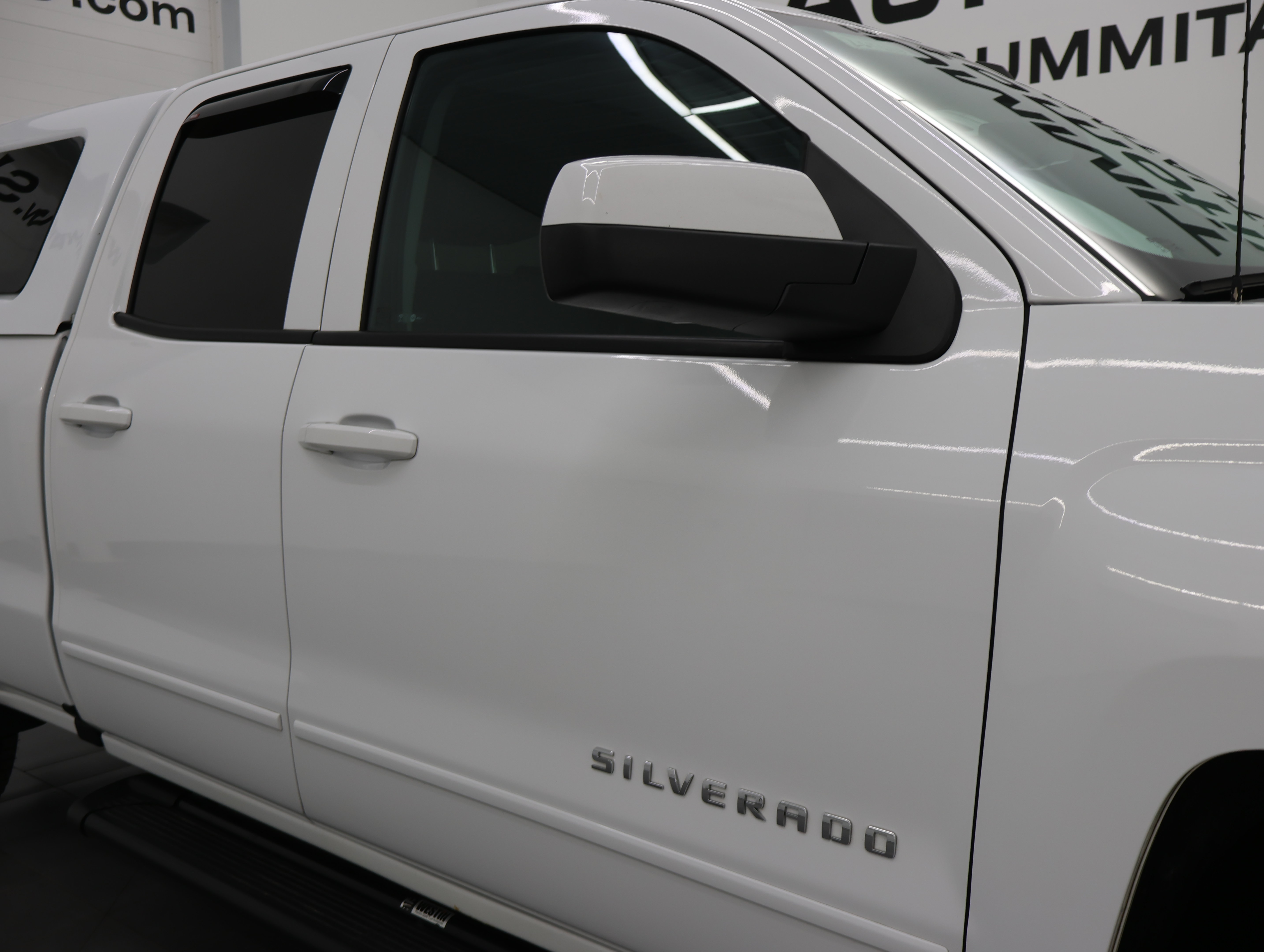 Used 2017 Chevrolet Silverado 1500 LT w/ All Star Edition AWD/4WD image 23