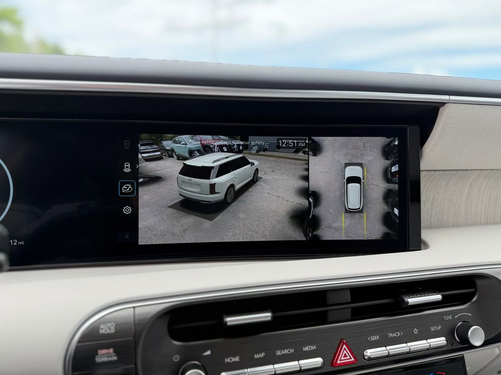 Used 2026 Hyundai Palisade Calligraphy image 25