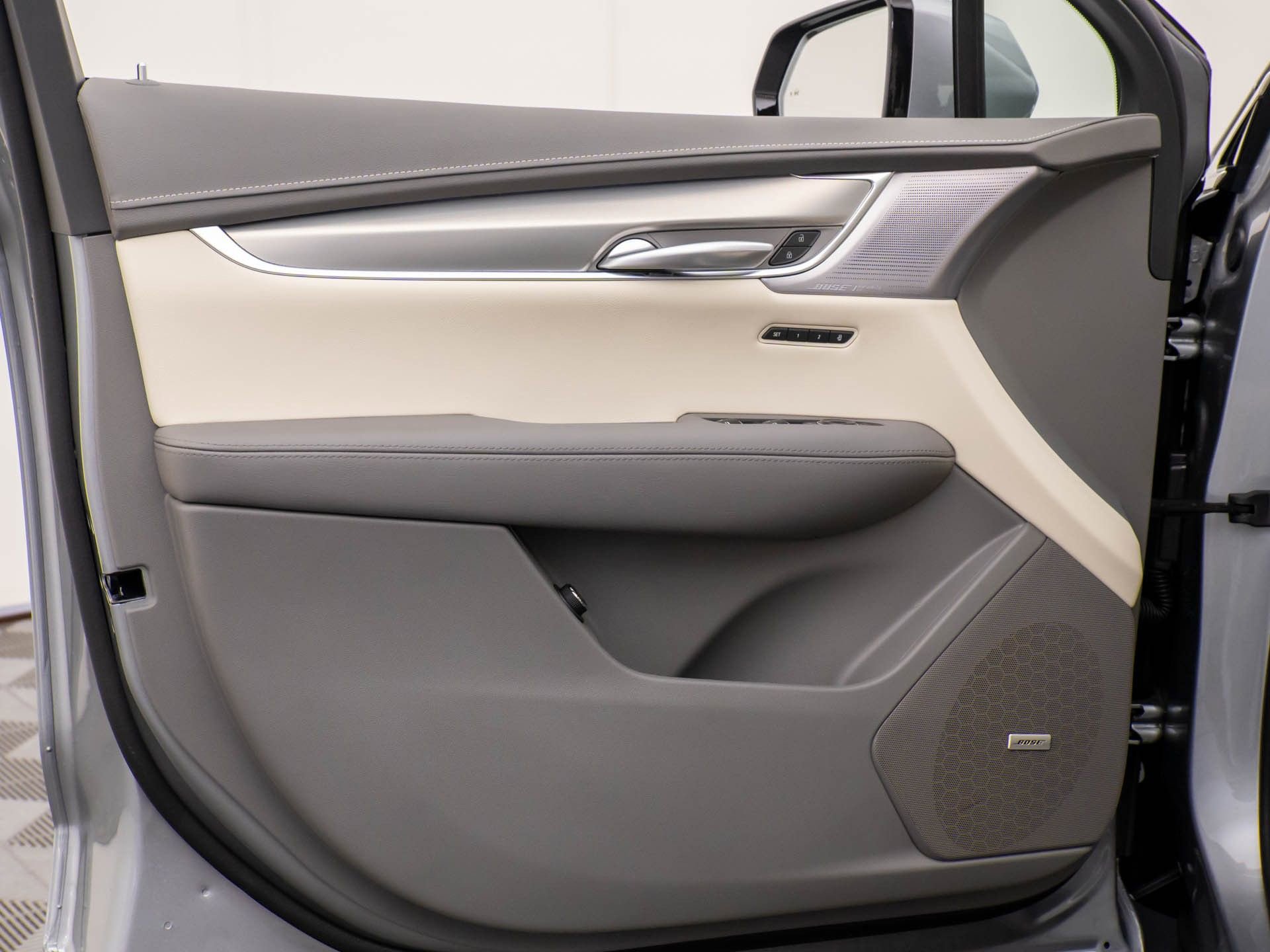 New 2026 Cadillac XT5 Premium Luxury w/ Driver Assist Package image 16