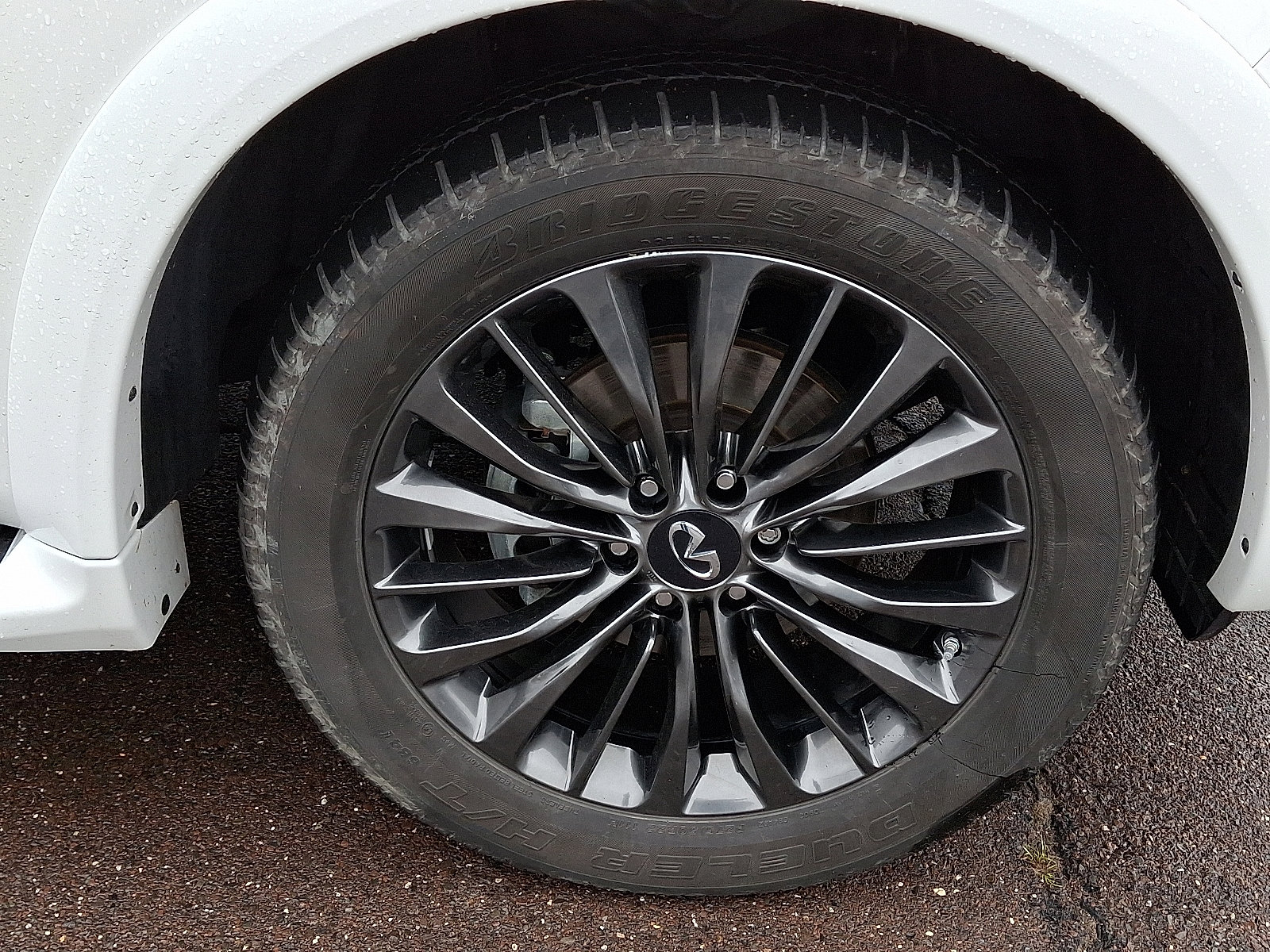 Used 2021 INFINITI QX80 Premium Select w/ All-Season Package image 8