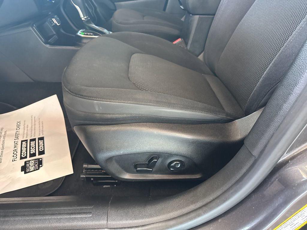 Used 2020 Jeep Renegade Altitude FWD image 15