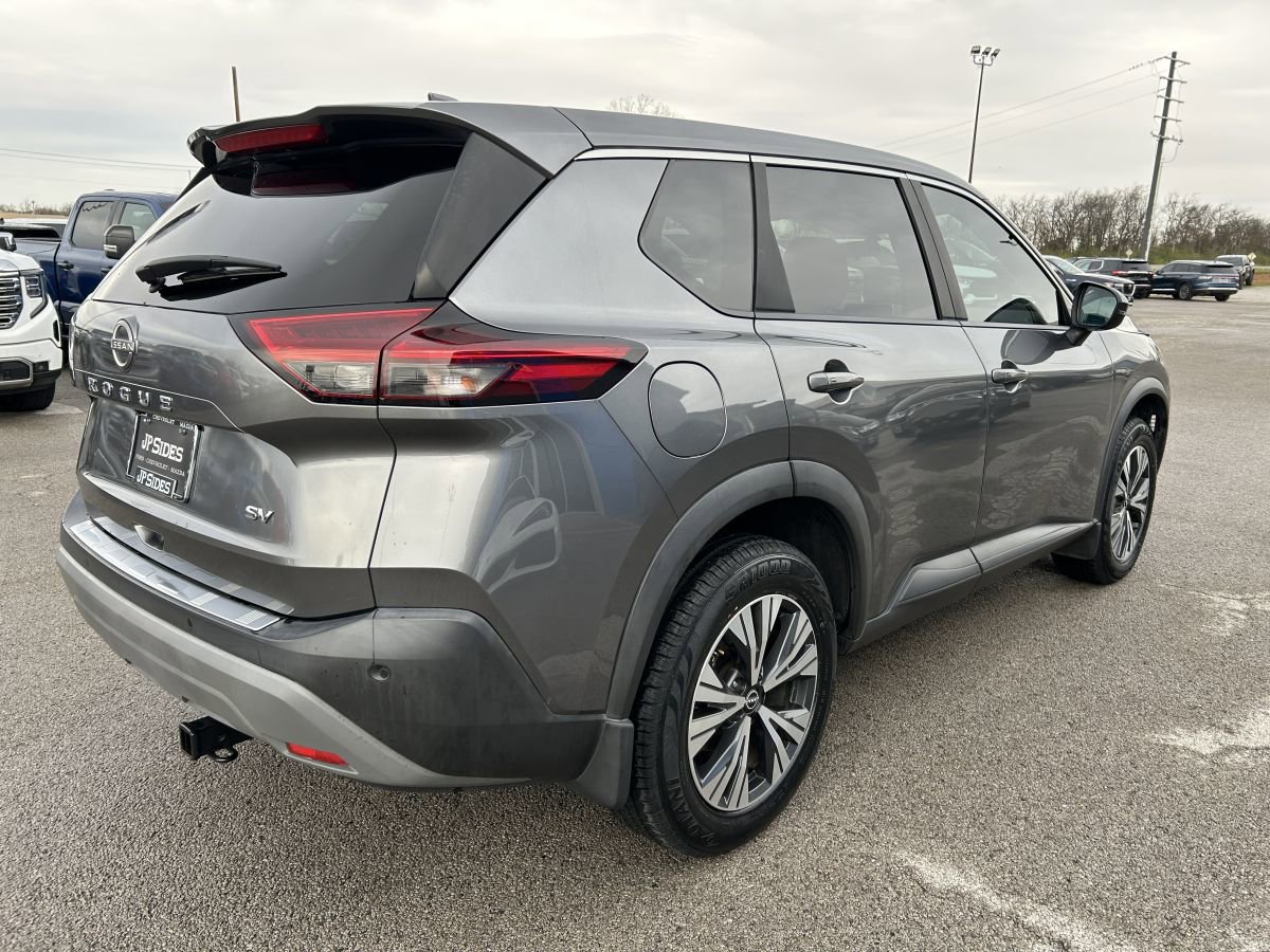 Used 2022 Nissan Rogue SV image 6