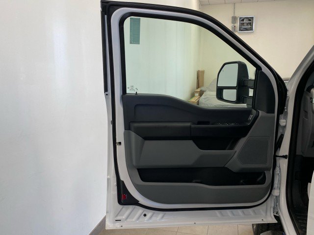 New 2025 Ford F350 XL w/ XL Chrome Package image 12