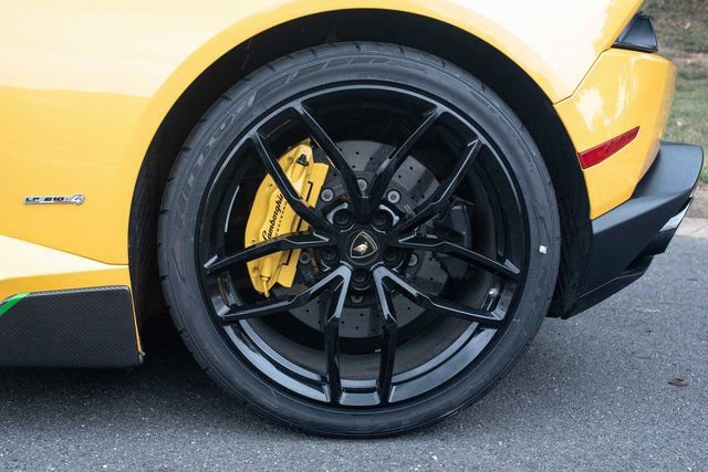 Used 2015 Lamborghini Huracan LP 610-4 image 21