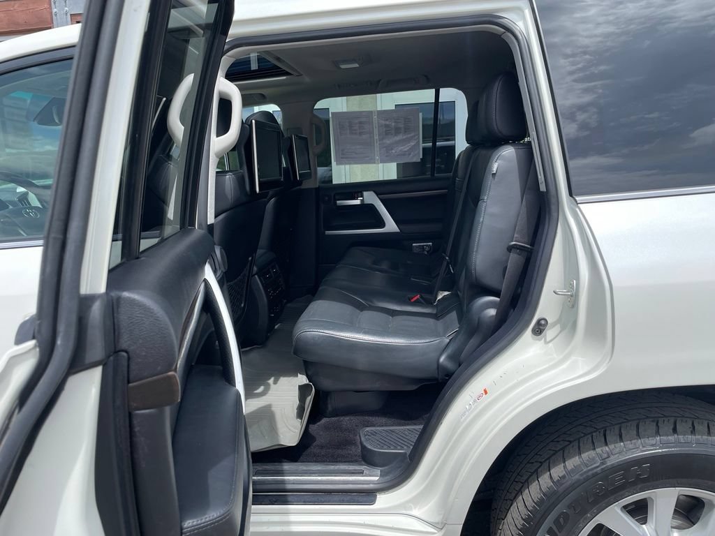 Used 2016 Toyota Land Cruiser AWD/4WD image 15