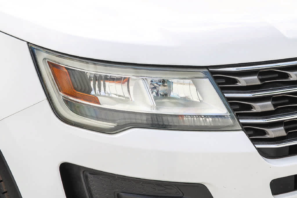 Used 2016 Ford Explorer FWD image 10