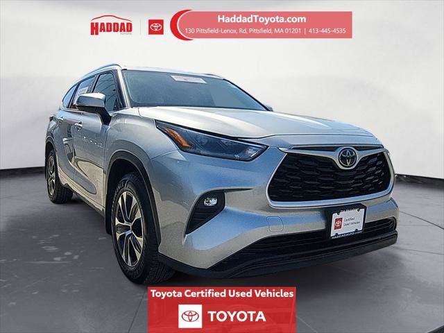 Certified 2021 Toyota Highlander XLE AWD/4WD image 8