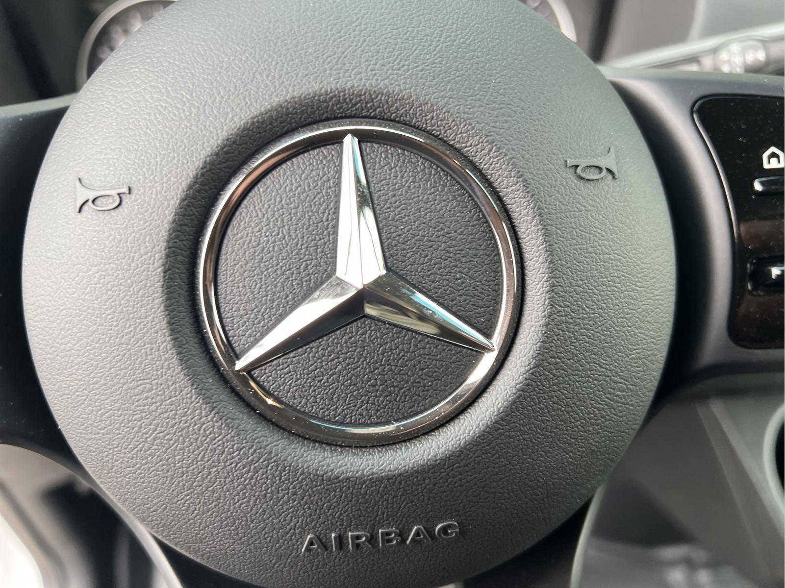 Used 2024 Mercedes-Benz Sprinter 2500 image 30