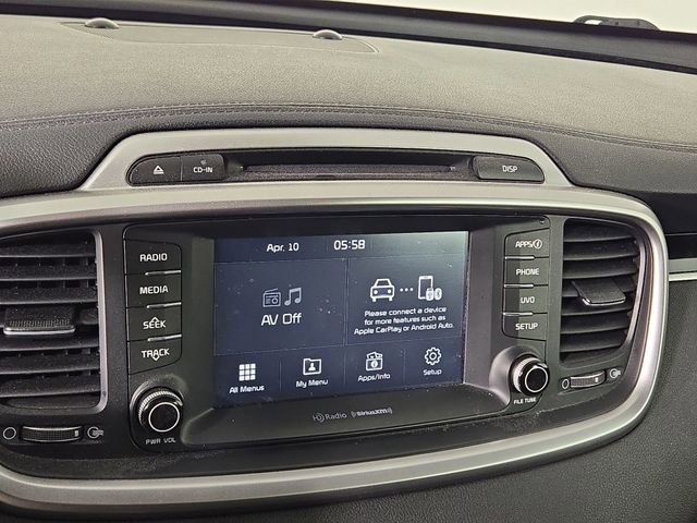 Used 2017 Kia Sorento LX w/ LX Convenience Package image 18