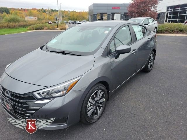 New 2025 Nissan Versa SV w/ Trunk Package