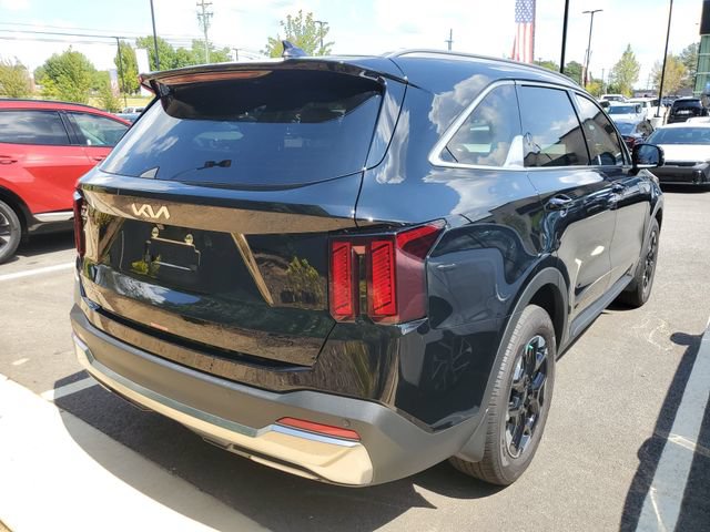 Certified 2026 Kia Sorento S FWD image 4