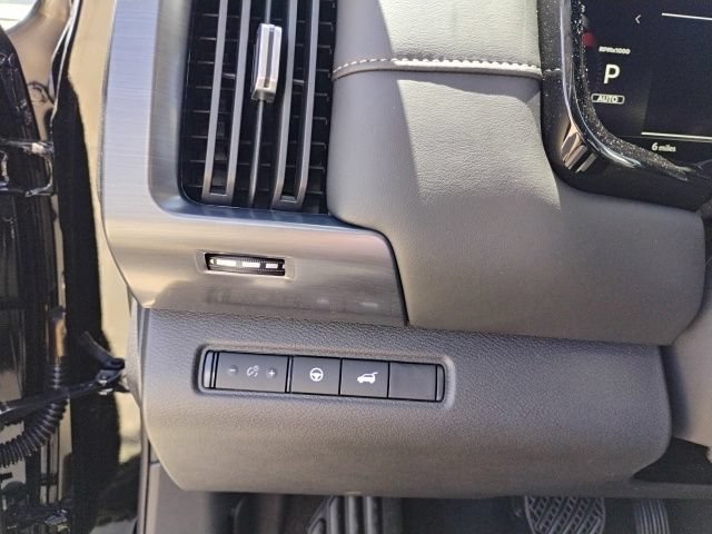 New 2026 Nissan Pathfinder SL AWD/4WD image 18