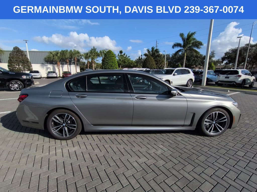 Used 2022 BMW 740i xDrive w/ M Sport Package AWD/4WD image 4