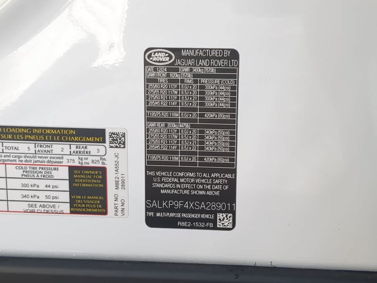 Certified 2025 Land Rover Range Rover SE AWD/4WD image 37