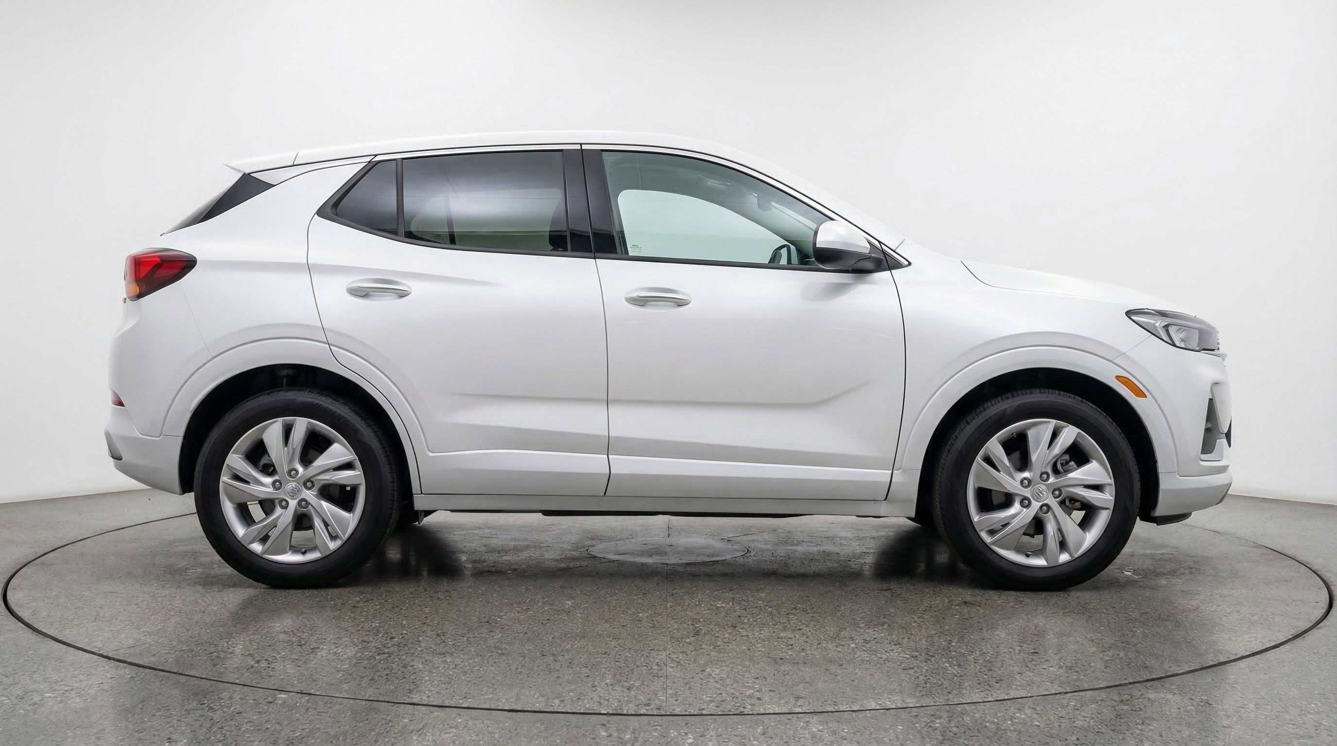 Used 2025 Buick Encore GX Preferred AWD/4WD image 11