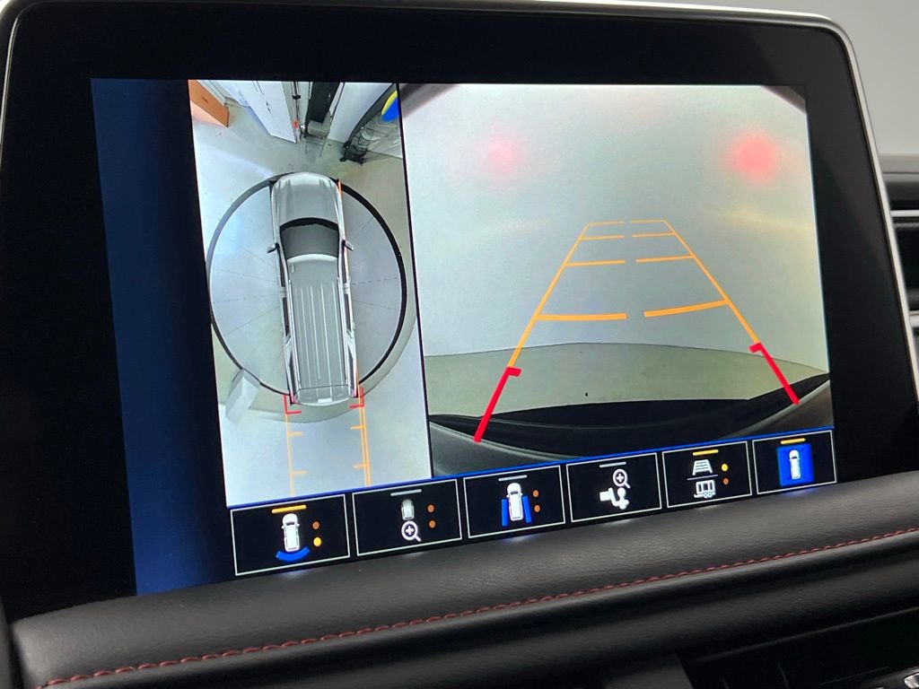 Used 2024 Chevrolet Tahoe RST w/ RST Performance Edition image 16